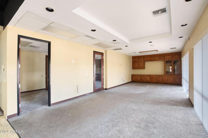 22-web-or-mls-260 N Gilbert Rd - MLS - 0