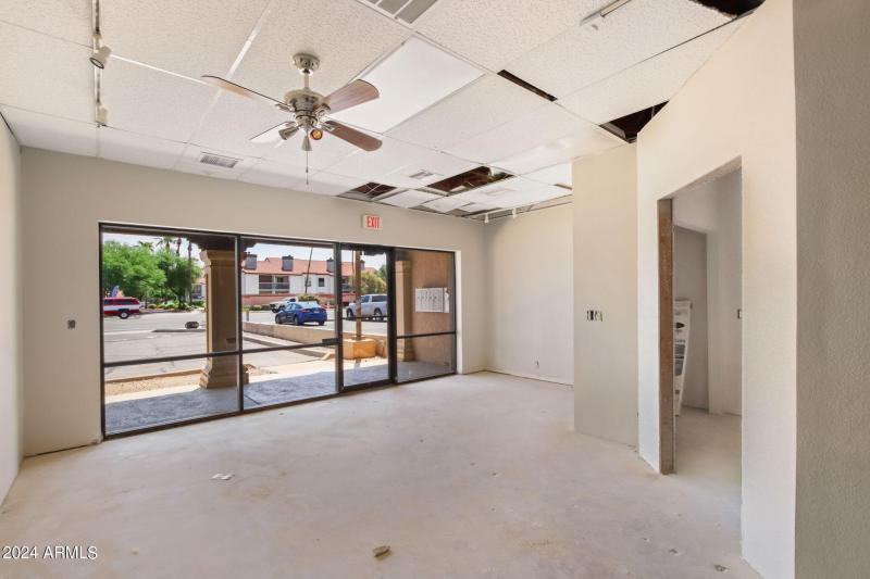 40-web-or-mls-260 N Gilbert Rd - MLS - 0