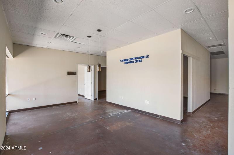 46-web-or-mls-260 N Gilbert Rd - MLS - 0