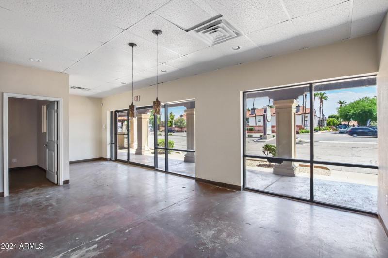 49-web-or-mls-260 N Gilbert Rd - MLS - 0