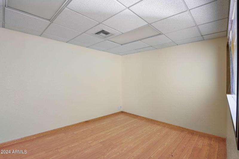 57-web-or-mls-260 N Gilbert Rd - MLS - 0