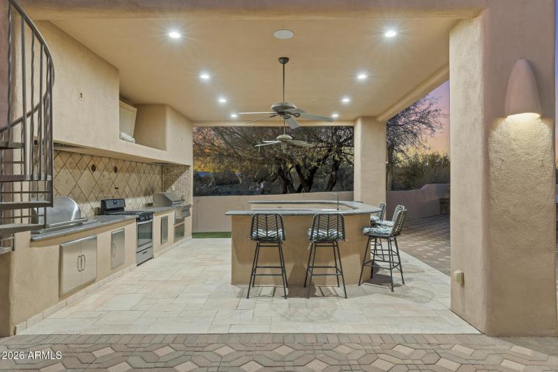 Outdoor TV & Bar Seating