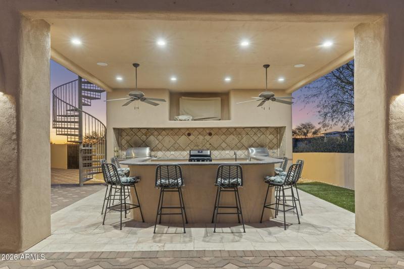 Fully Equipped Outdoor Kitchen