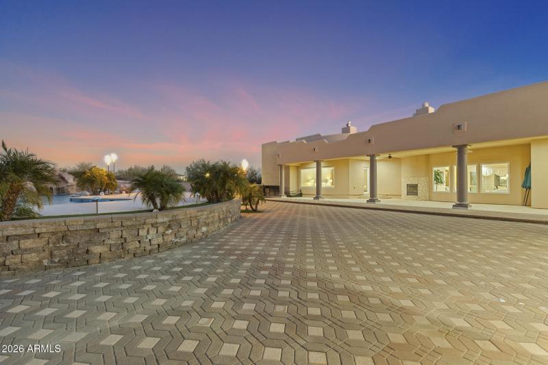 Stunning Mountain & Sunset Views