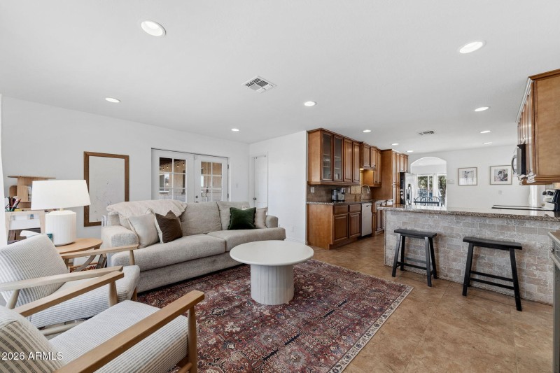 007__8626 E Windsor Ave