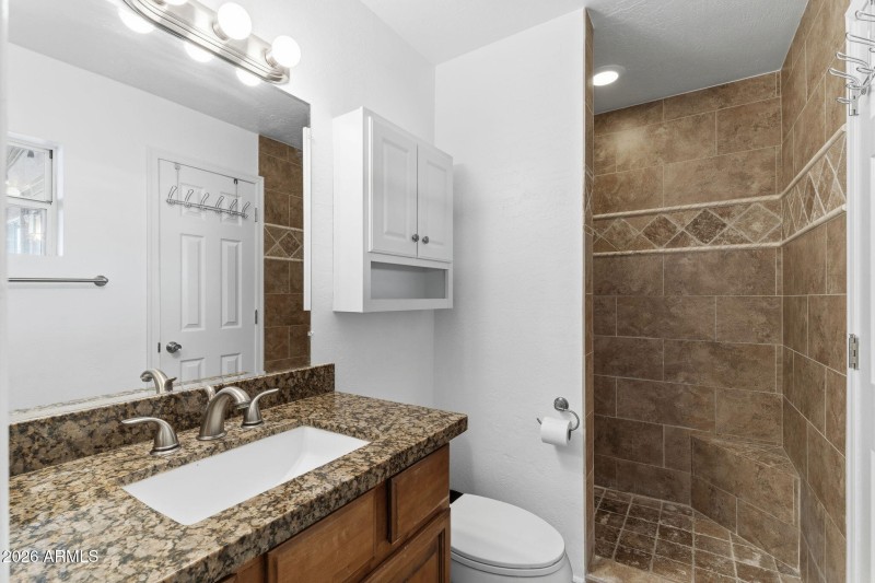 015__8626 E Windsor Ave