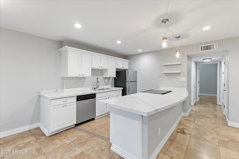 09-5525 E Thomas Rd l1 Unit L1