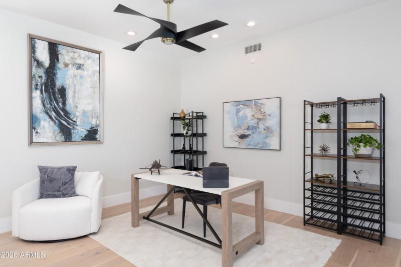 W Lynx Way (1782)-13