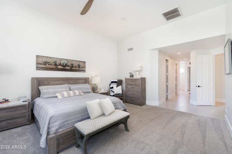 W Lynx Way (1782)-23