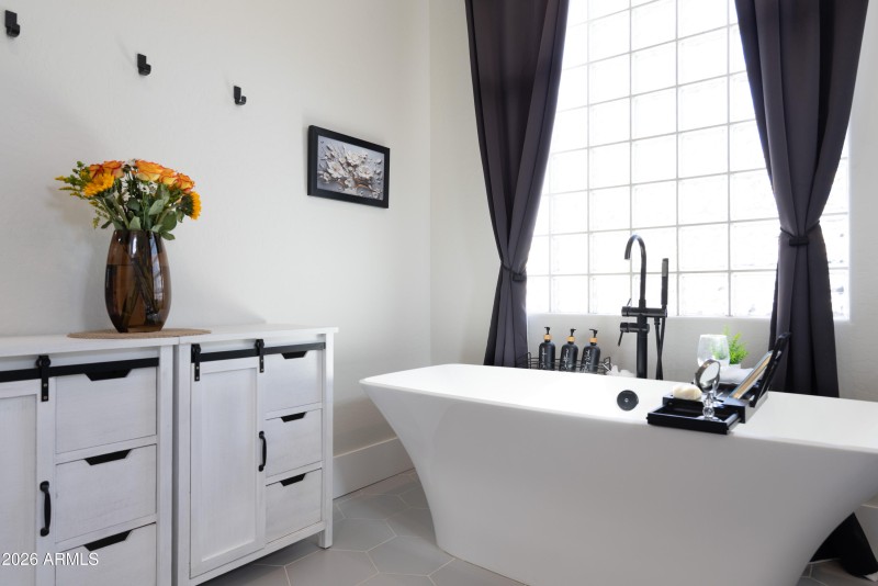 W Lynx Way (1782)-50