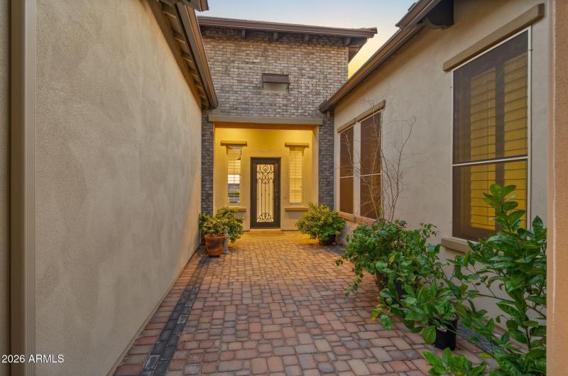 7-web-or-mls-TWILIGHT1