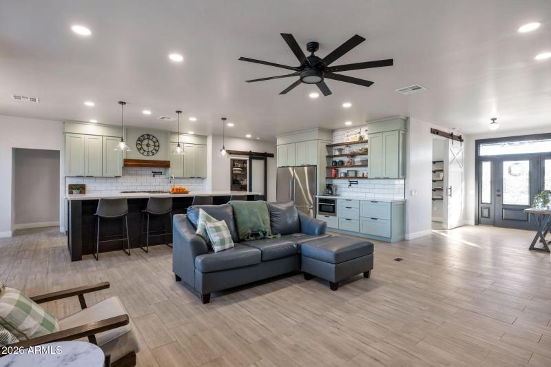 Kitchen & Coffee Bar