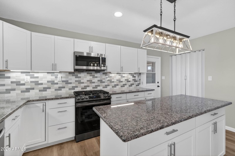 Interior - 8505 E Hansford Ln-10