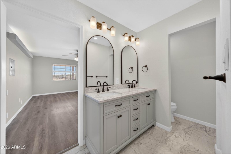 Interior - 8505 E Hansford Ln-14