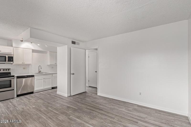 20240229142223403051000000-o