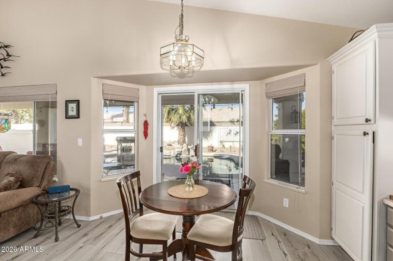 Eat-In Kitchen Dining