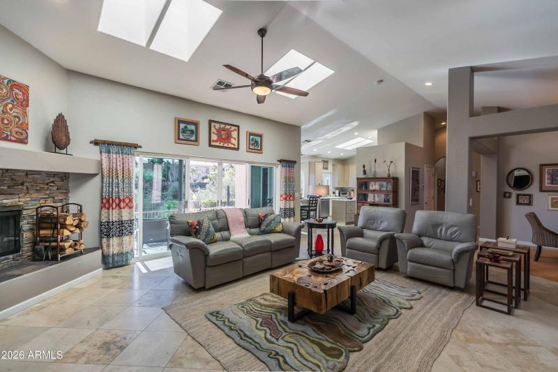 Open Spacious Great Room