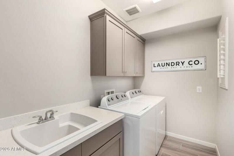 27 Laundry Room