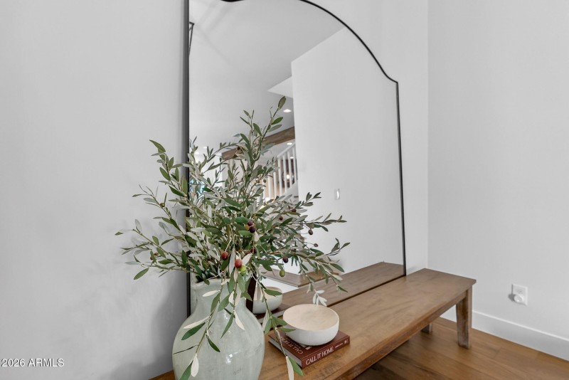 12-web-or-mls-10- E Crittenden Ln