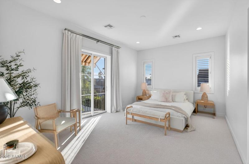 60-web-or-mls-67- E Crittenden Ln