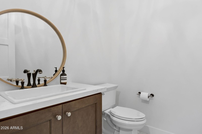 68-web-or-mls-24- E Crittenden Ln