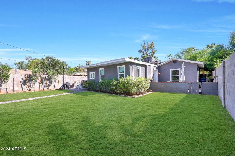 EXTERIORS WITH GRASS REPAIR (10)