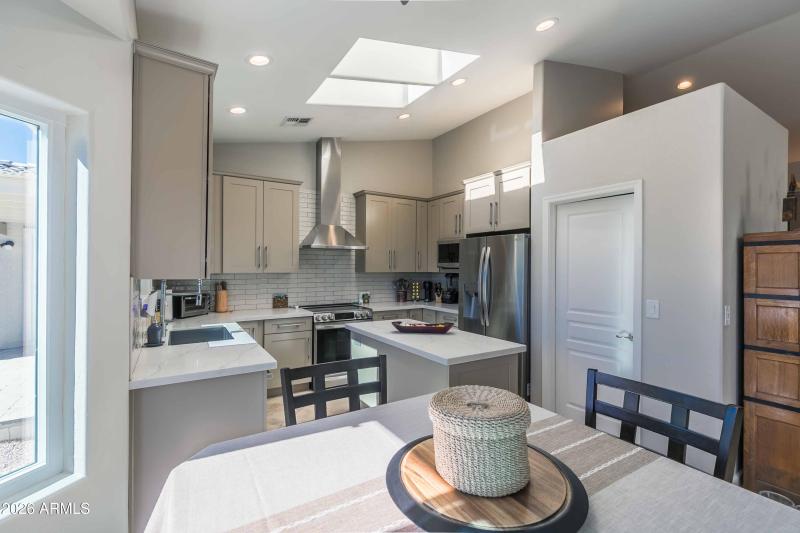 breakfast eat in area