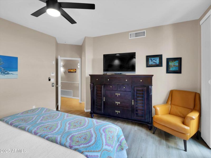 Master Bedroom new (5)