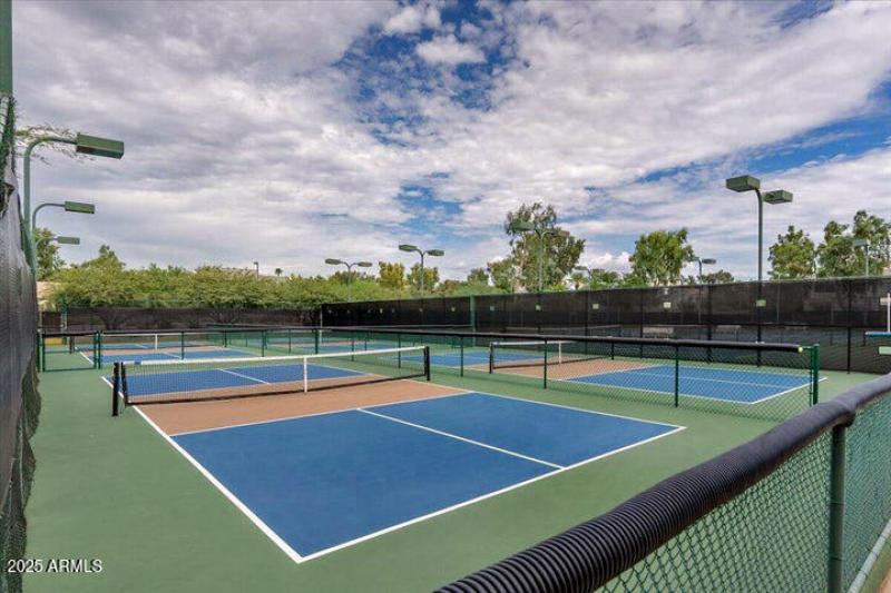 Pickleball-courts