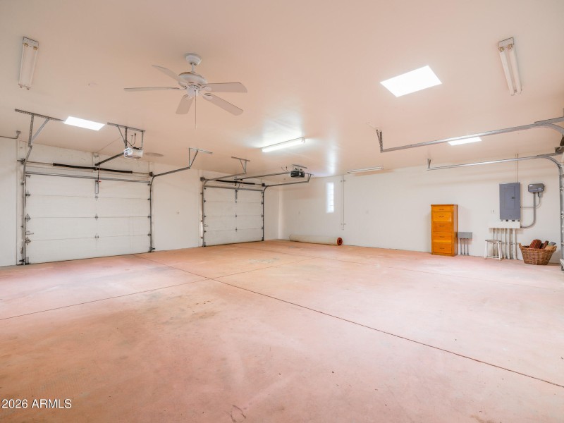 Listings_5507_N_PaloCristiRd_Images-62