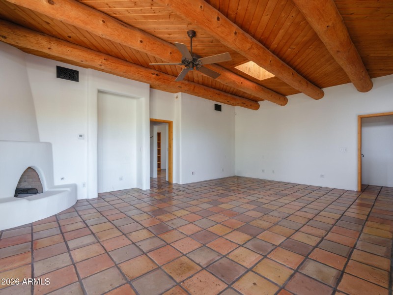 Listings_5507_N_PaloCristiRd_Images-56