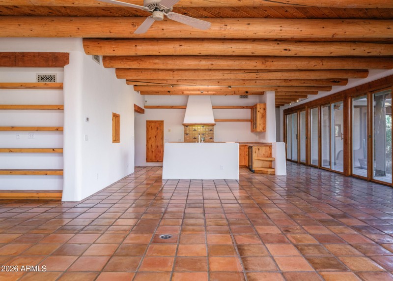 Listings_5507_N_PaloCristiRd_Images-23