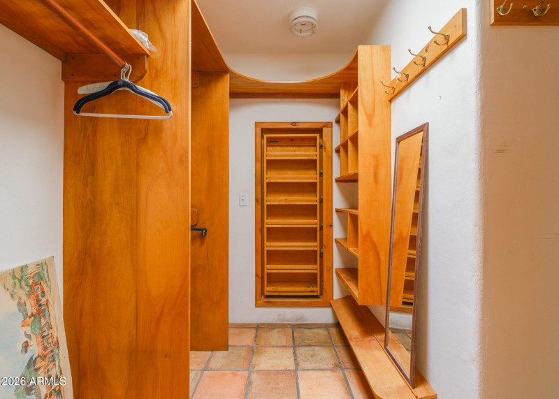 Listings_5507_N_PaloCristiRd_Images-24