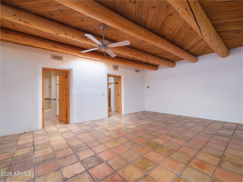 Listings_5507_N_PaloCristiRd_Images-26