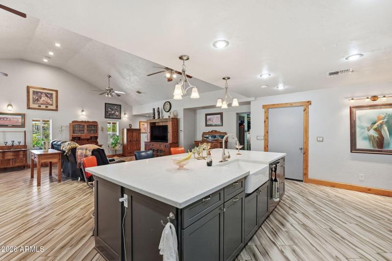 10046 E Hummingbird Lane