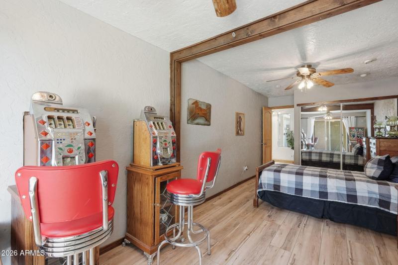 10046 E Hummingbird Lane