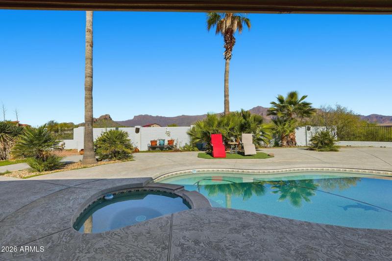 10046 E Hummingbird Lane