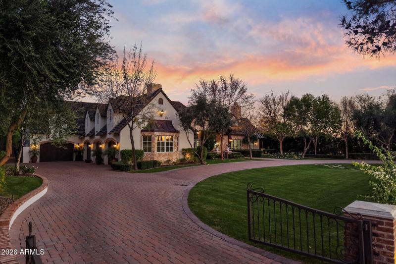 Gorgeous Curb Appeal