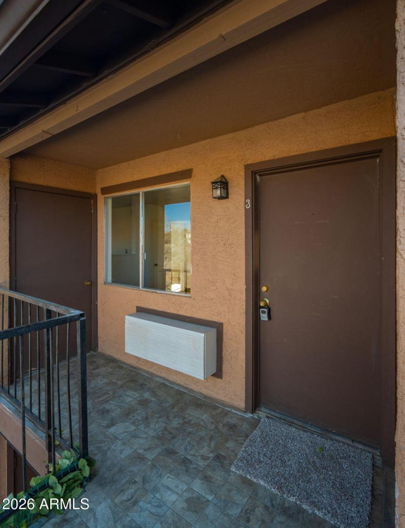 32-web-or-mls-4224-canyon-trail