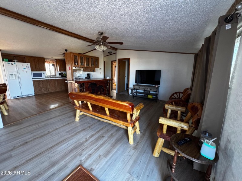 3BB03791-2638-4129-9011-847696FFC365