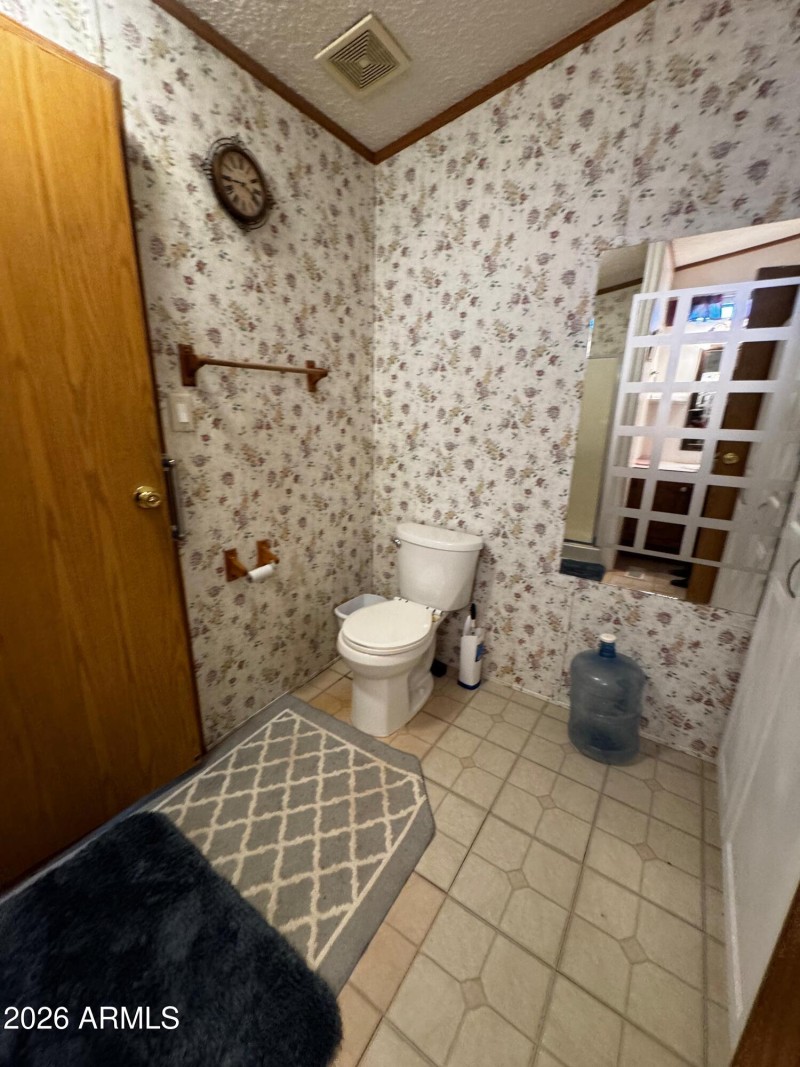 29DE229B-5B08-4CE7-B203-025229548779