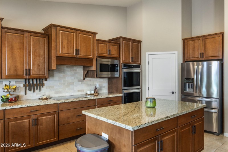 8-web-or-mls-D46A3143 copy