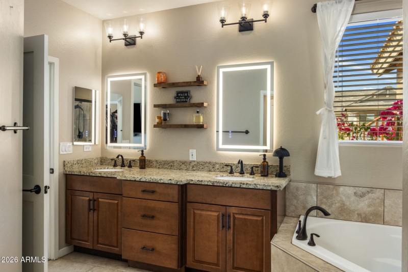 17-web-or-mls-D46A3198 copy