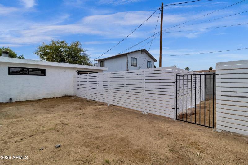 60-web-or-mls-2334-w-morten-ave