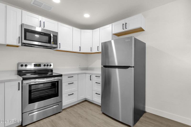 12-web-or-mls-2334-w-morten-ave