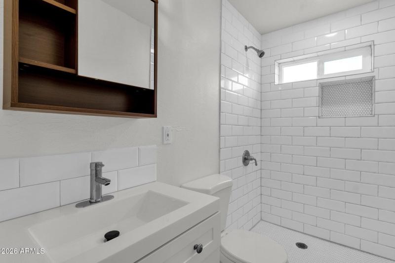 55-web-or-mls-2334-w-morten-ave