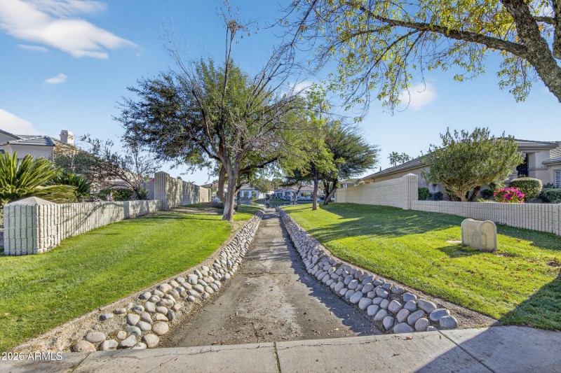 12_072_a4m_drone:oct