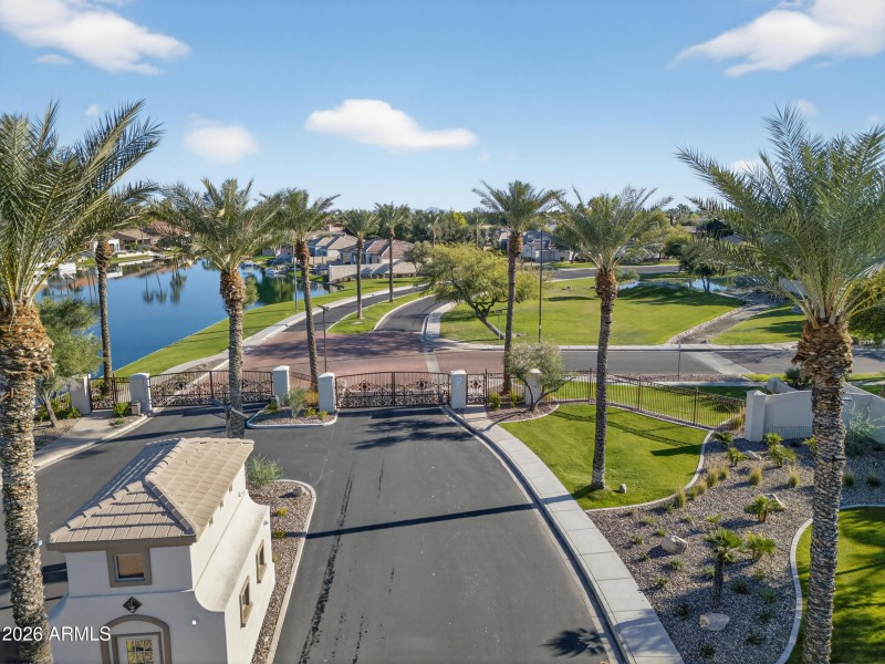 20_128_a4m_drone:oct