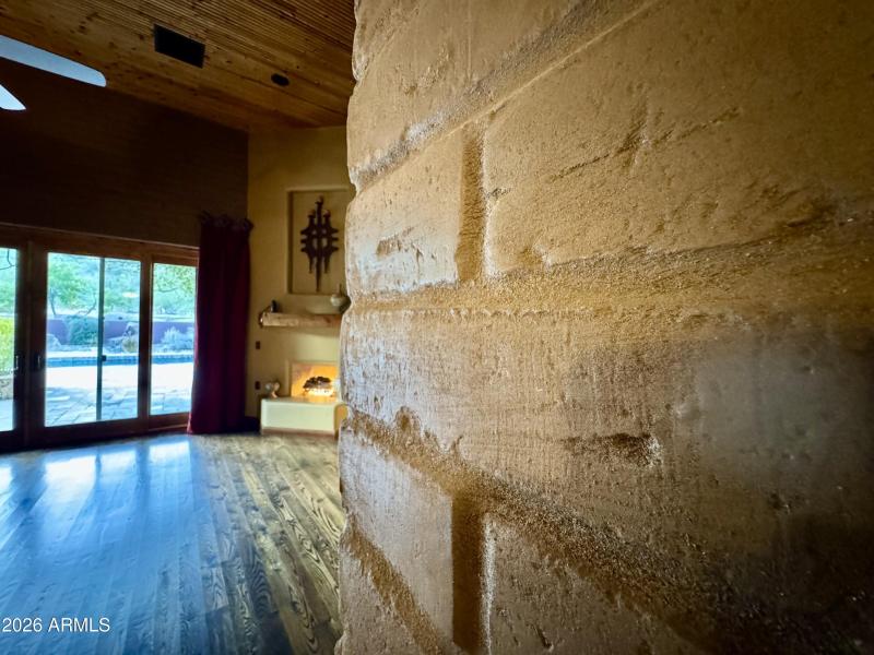 18" Slump Block Construction