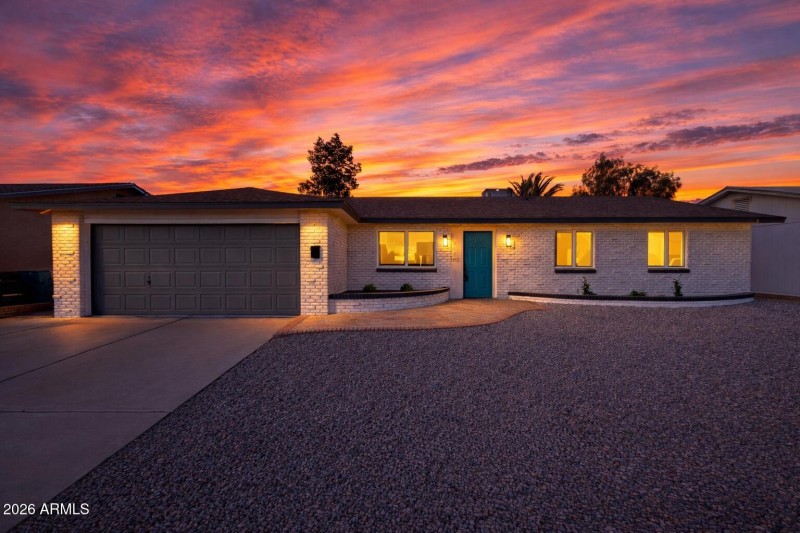 8618 W Clarendon sunset